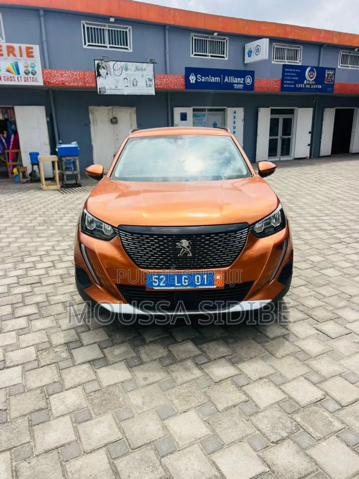 PEUGEOT 2008 1.2 PureTech (110 Hp) 2018 Orange