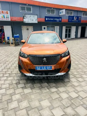 PEUGEOT 2008 1.2 PureTech (110 Hp) 2018 Orange