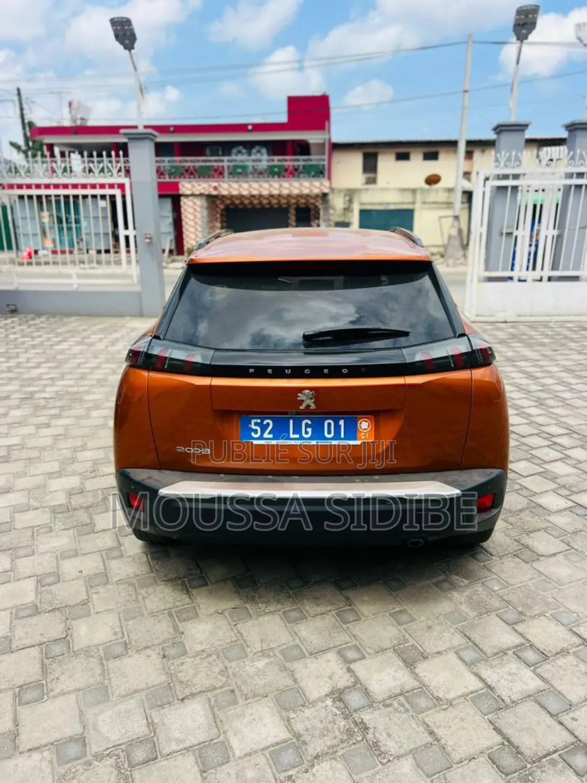 PEUGEOT 2008 1.2 PureTech (110 Hp) 2018 Orange