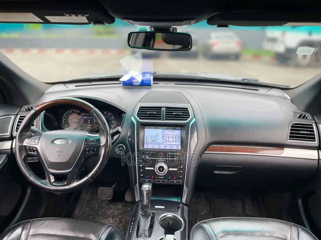 Ford Explorer XLT AWD 2018 Gris