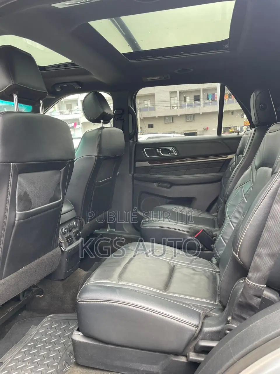 Ford Explorer XLT AWD 2018 Gris