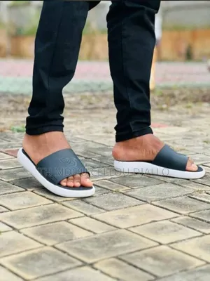 Photo - Chaussures Claquette Comfortable Lea Cross
