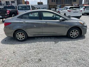 Hyundai Accent Limited 2018 Gris