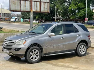 Mercedes-Benz M Class ML 350 AWD 4Matic (3.5L V6 7A) 2006 Argenté