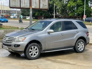 Mercedes-Benz M Class ML 350 AWD 4Matic (3.5L V6 7A) 2006 Argenté