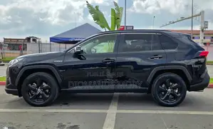 Toyota RAV4 XLE 2021 Noir