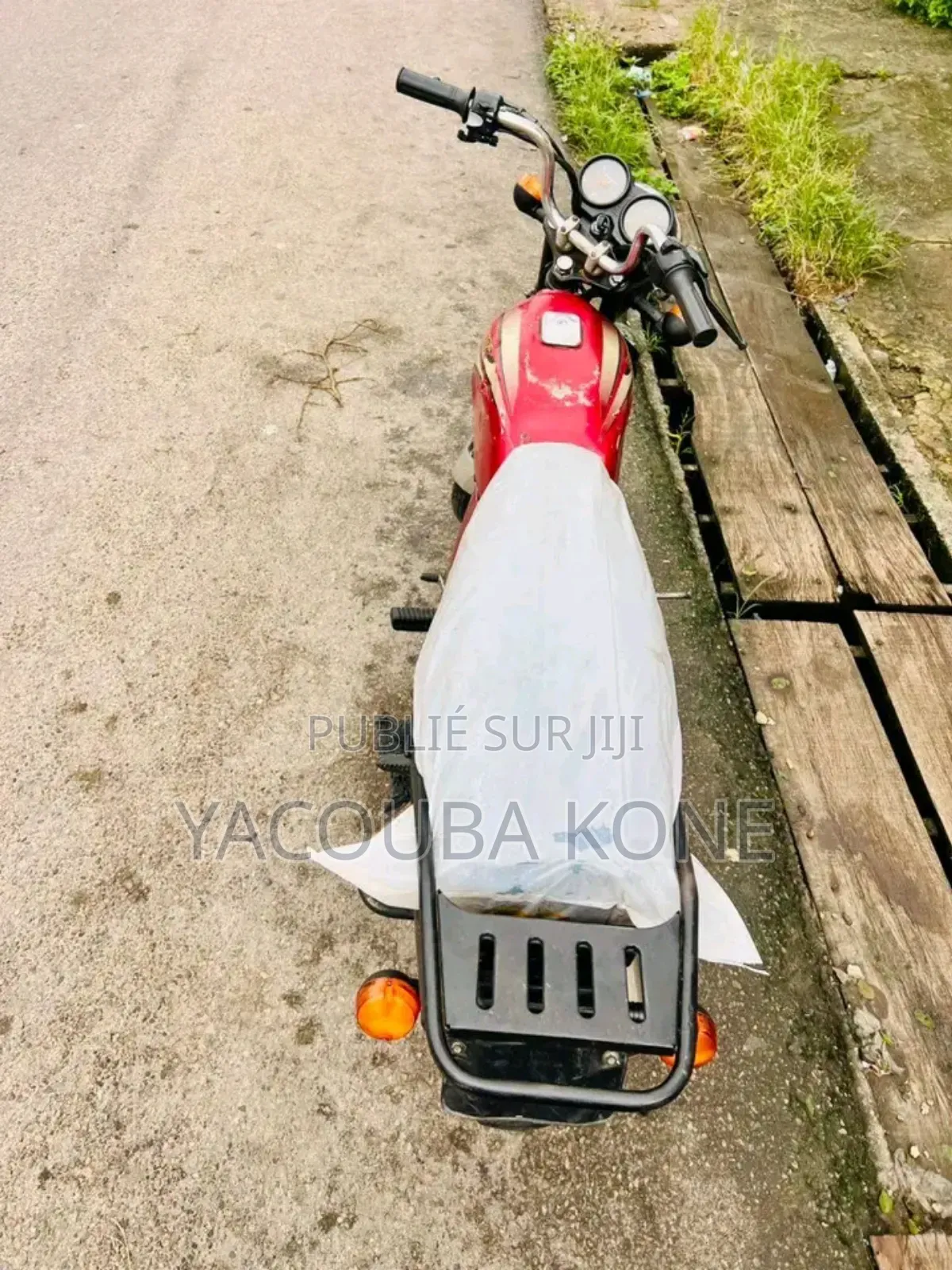 Neuf TVS HLX 125 2020 Rouge