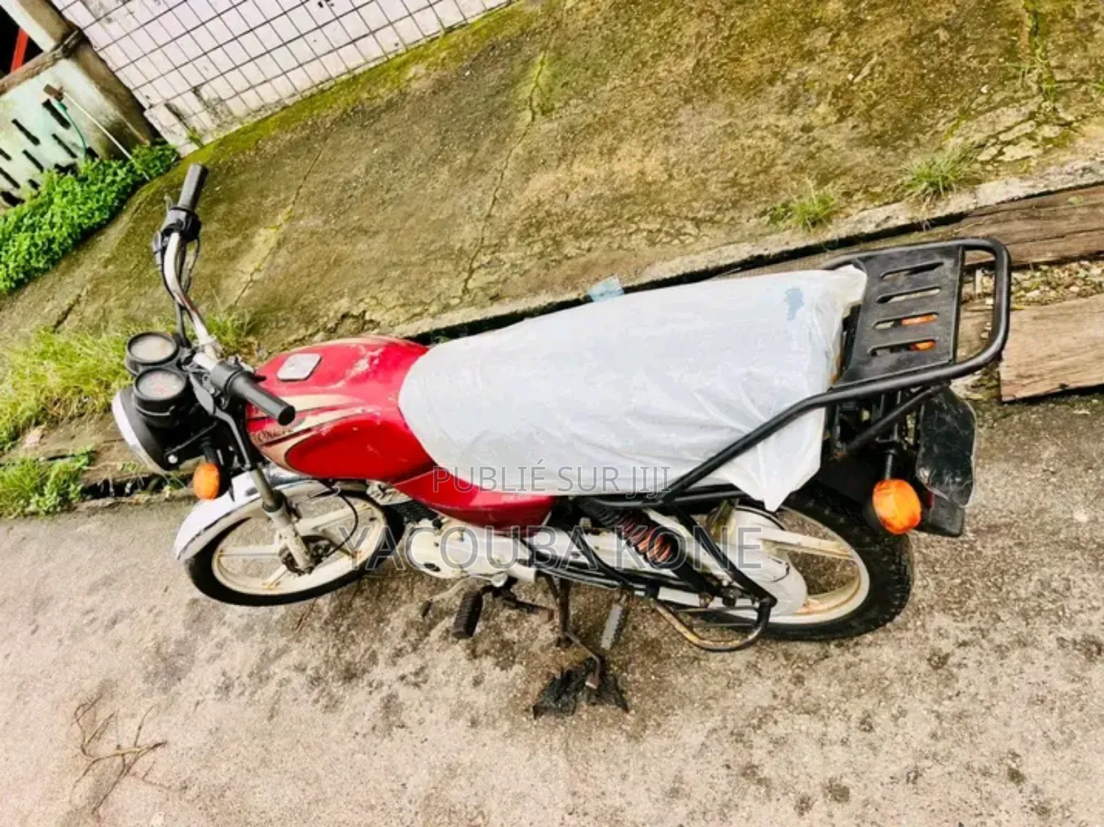 Neuf TVS HLX 125 2020 Rouge