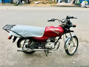 Neuf TVS HLX 125 2020 Rouge