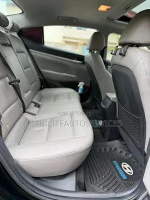 Hyundai Elantra Limited 2021 Noir