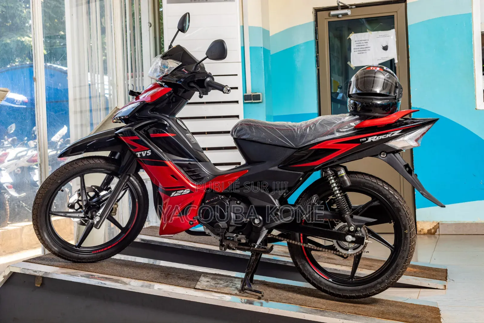 Neuf TVS Autre 2024 Rouge