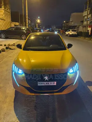 Photo - New PEUGEOT 208 2023 Jaune