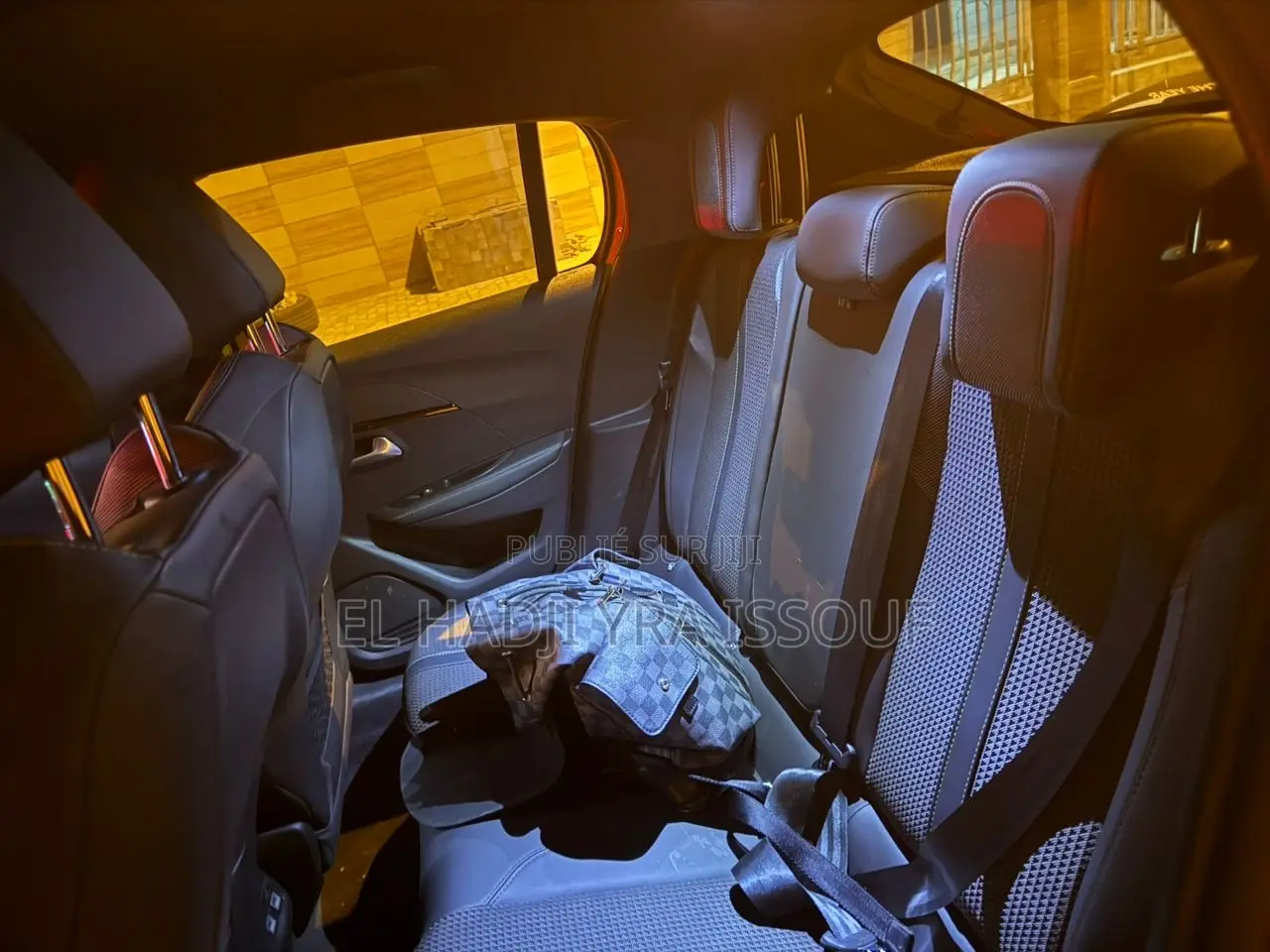 New PEUGEOT 208 2023 Jaune