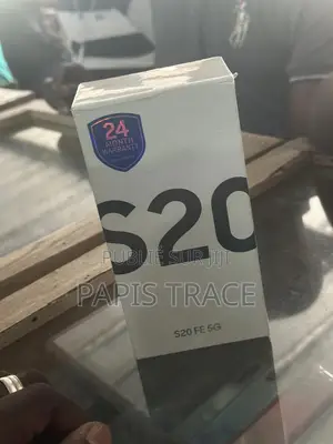 Photo - New Samsung Galaxy S20 FE 128 GB Noir