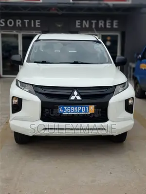 Photo - Mitsubishi L200 2022 Blanc