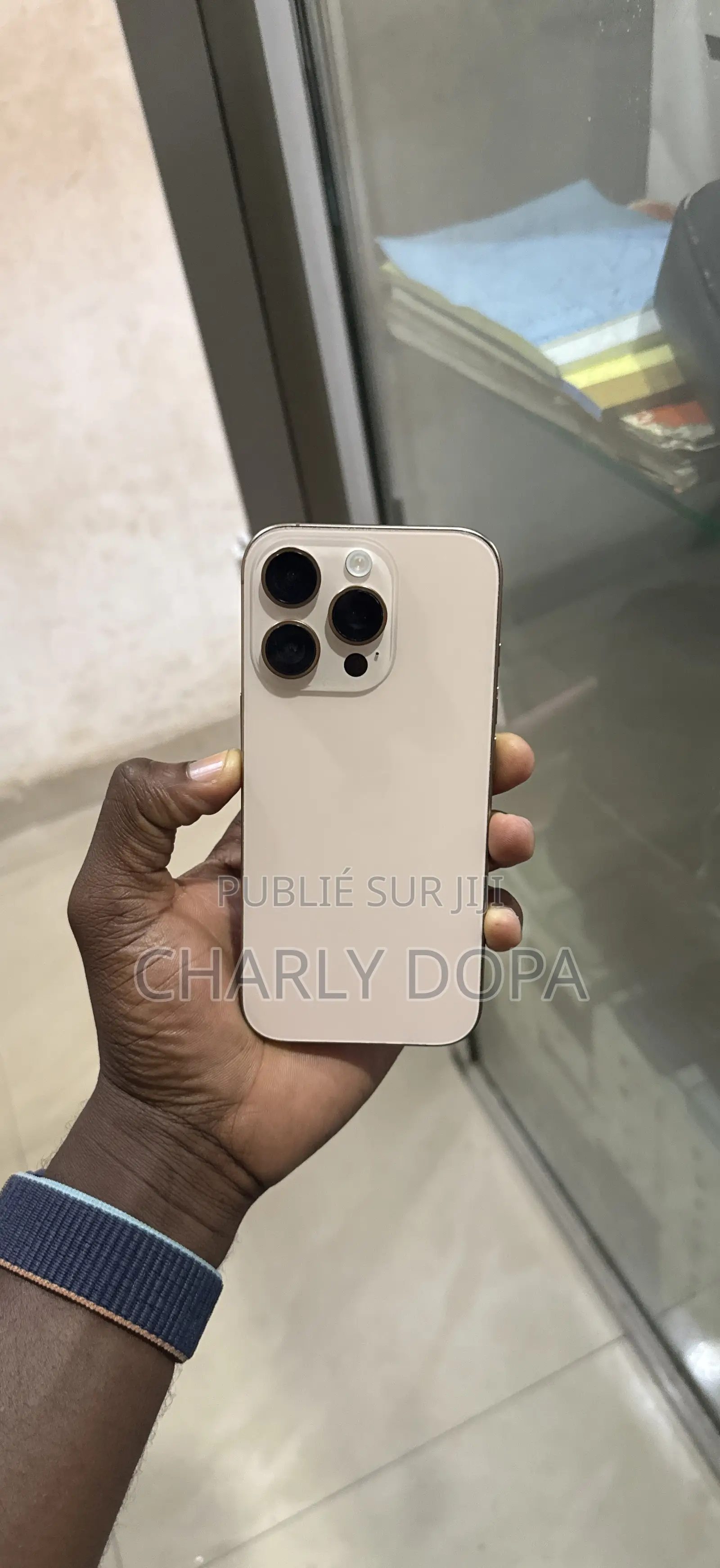 Pomme iPhone 16 Pro 128 GB Autre