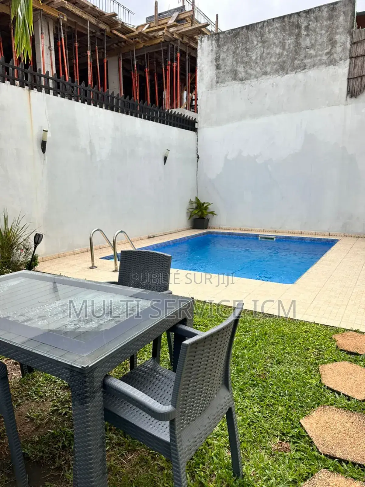 4chbre Duplex dans Ismaël Coulibaly, Cocody à Louer