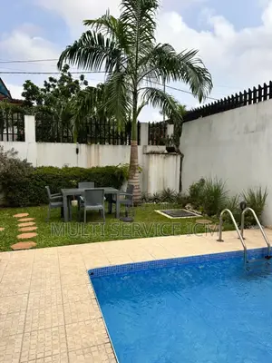 4chbre Duplex dans Ismaël Coulibaly, Cocody à Louer