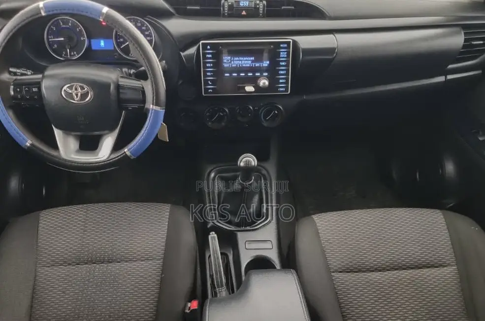 Toyota Hilux Revo Double Cab Deisel 2.4 AWD 2020 Blanc