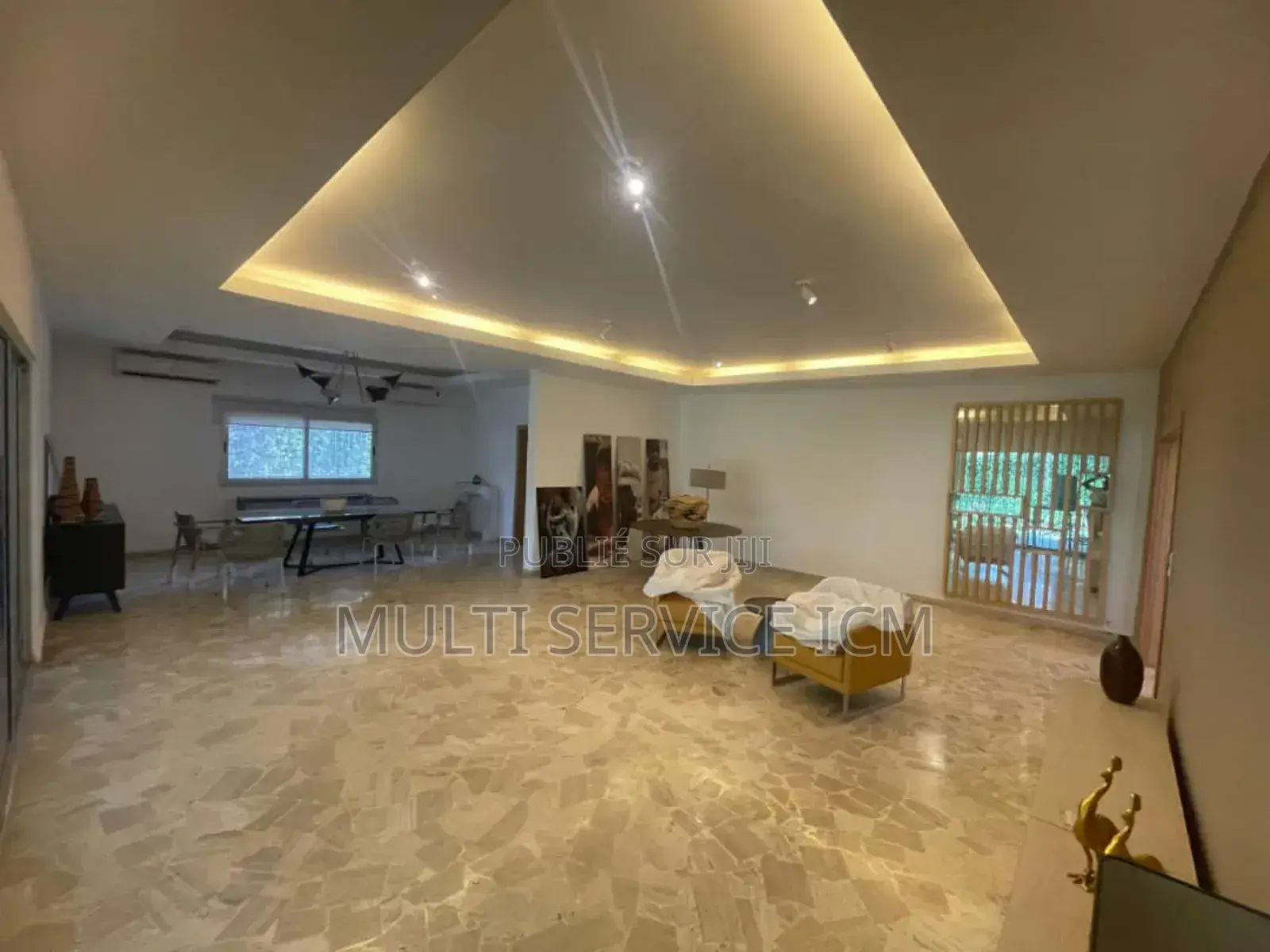 5chbre Duplex dans Ismaël Coulibaly, Cocody à Louer