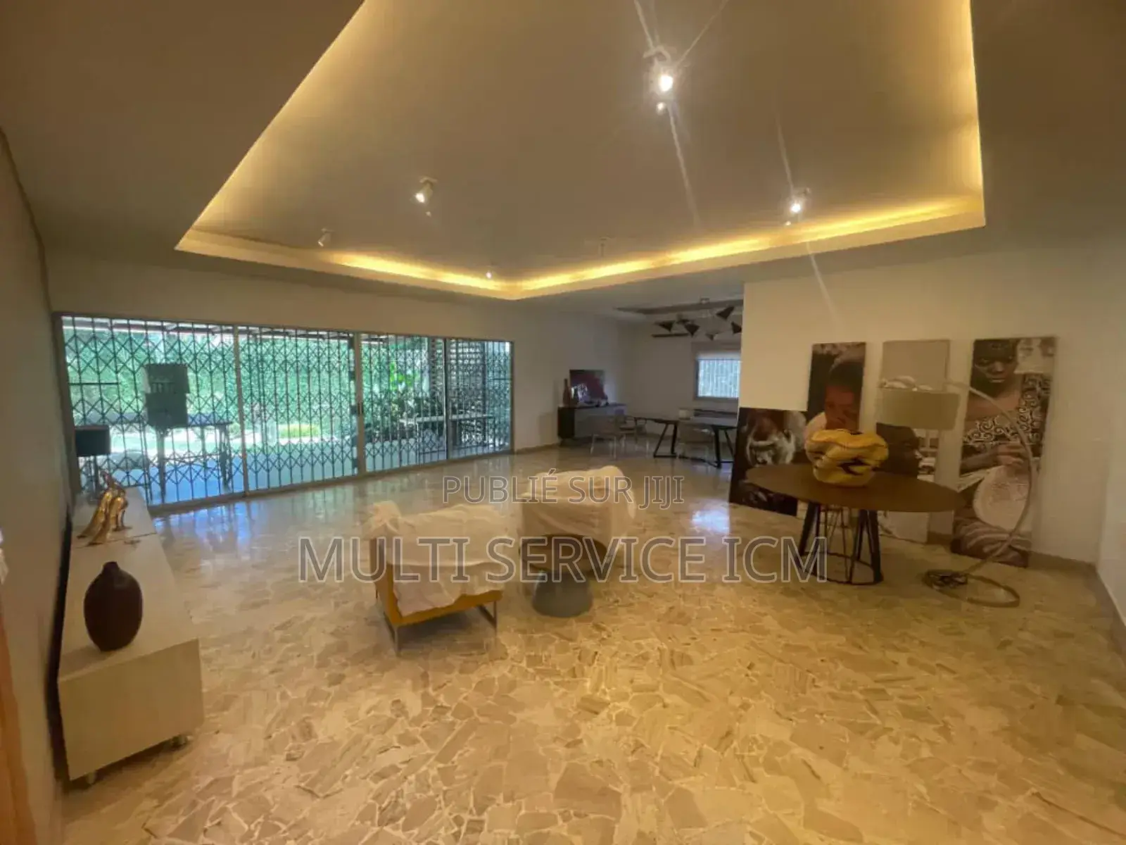 5chbre Duplex dans Ismaël Coulibaly, Cocody à Louer