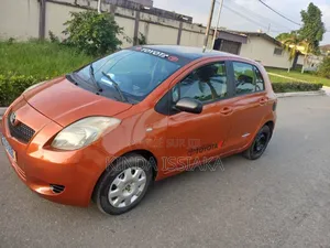 Photo - Toyota Yaris 1.0 Eco 2008 Orange