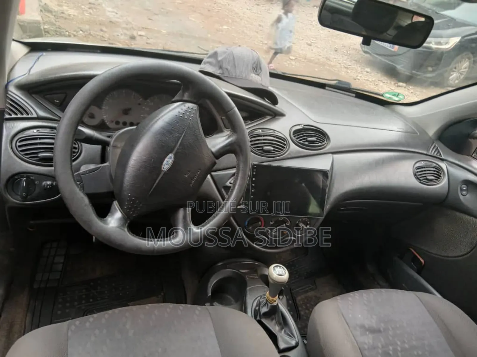 Ford Focus 1.4 2004 Gris