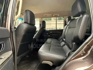 Mitsubishi Pajero V80 3.5 V6 GL/GLS 2021 Noir