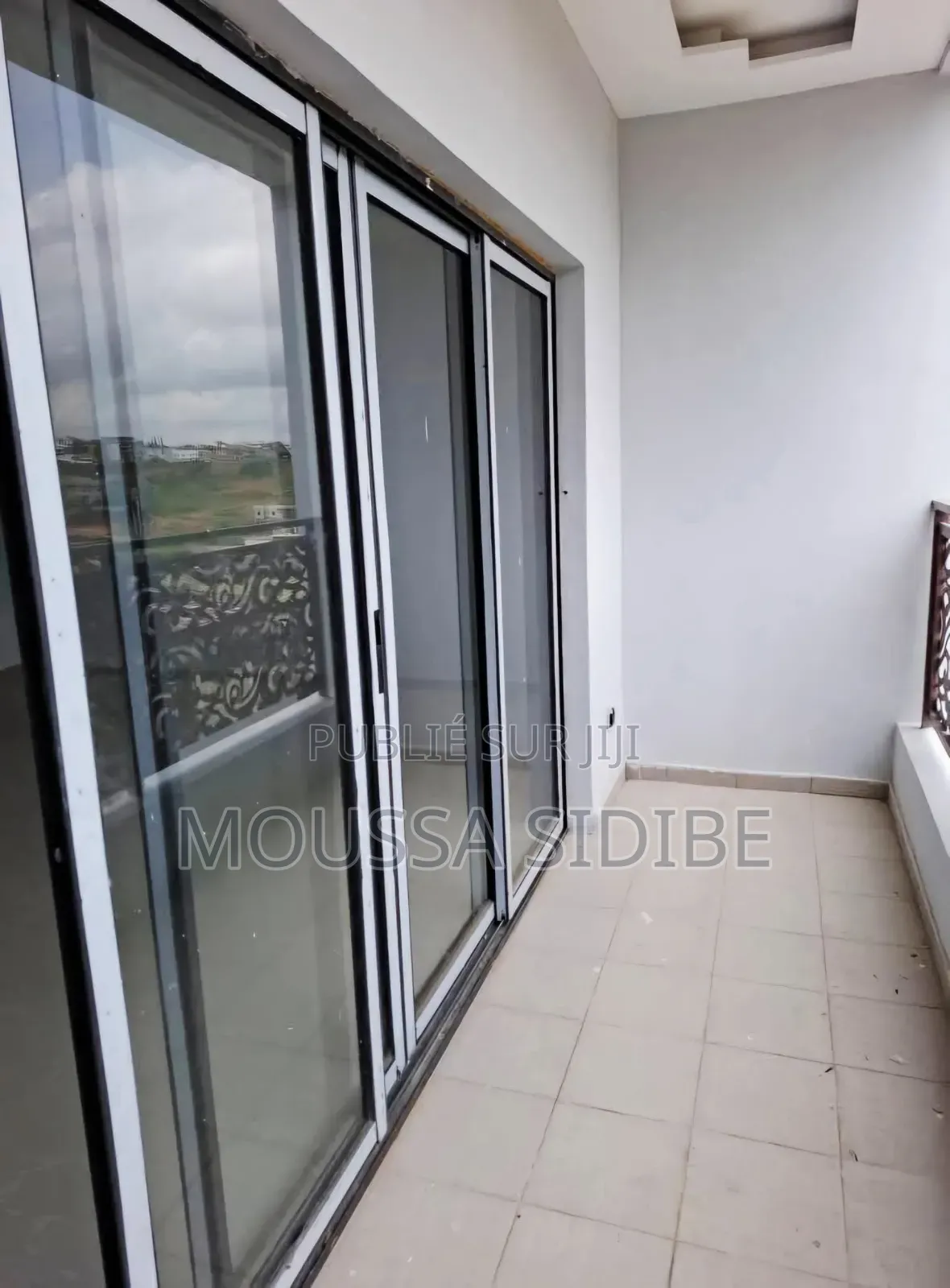 3chbre Appartement dans Lemuss Immo.Ci, Cocody à Louer