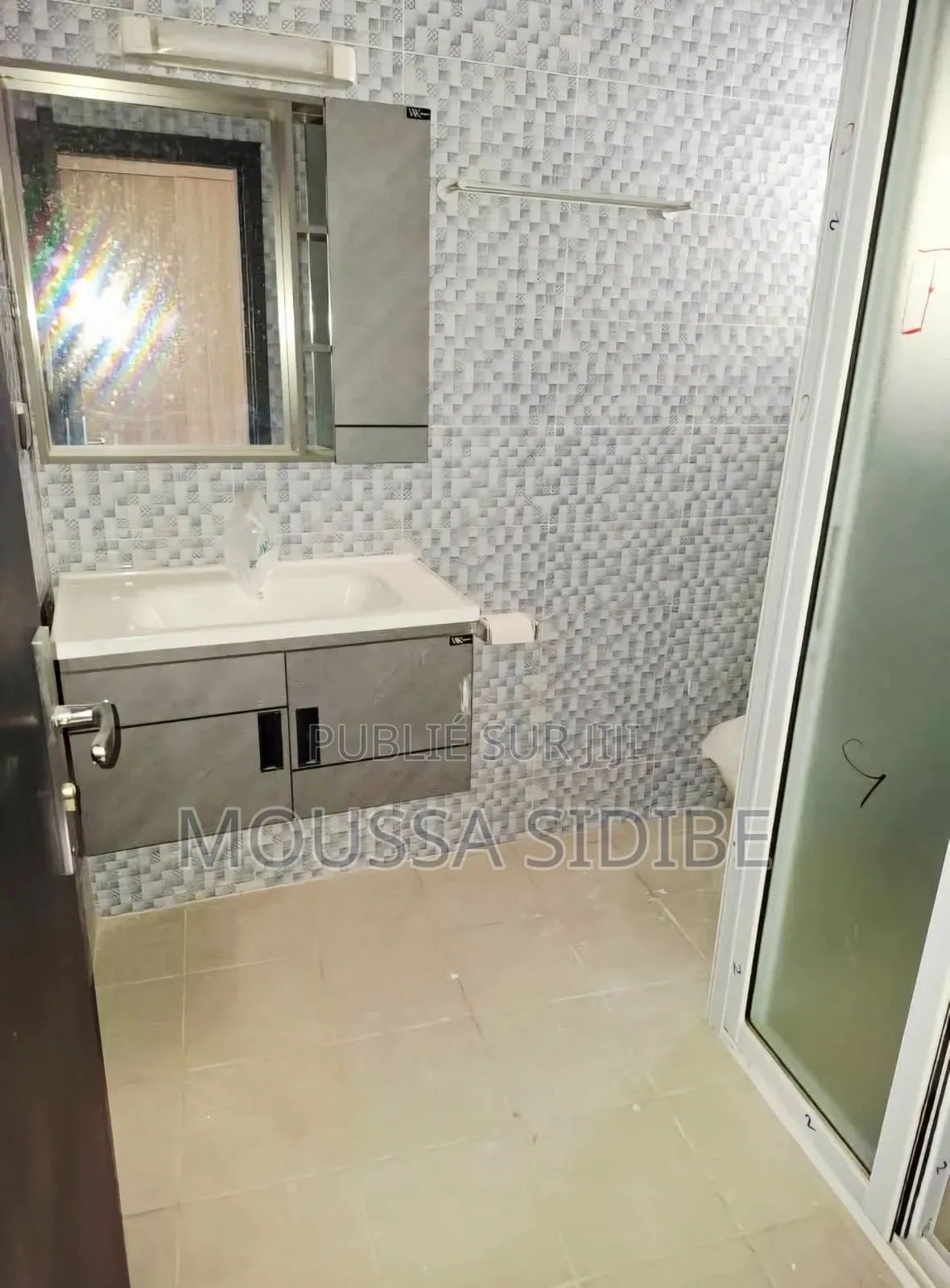 3chbre Appartement dans Lemuss Immo.Ci, Cocody à Louer