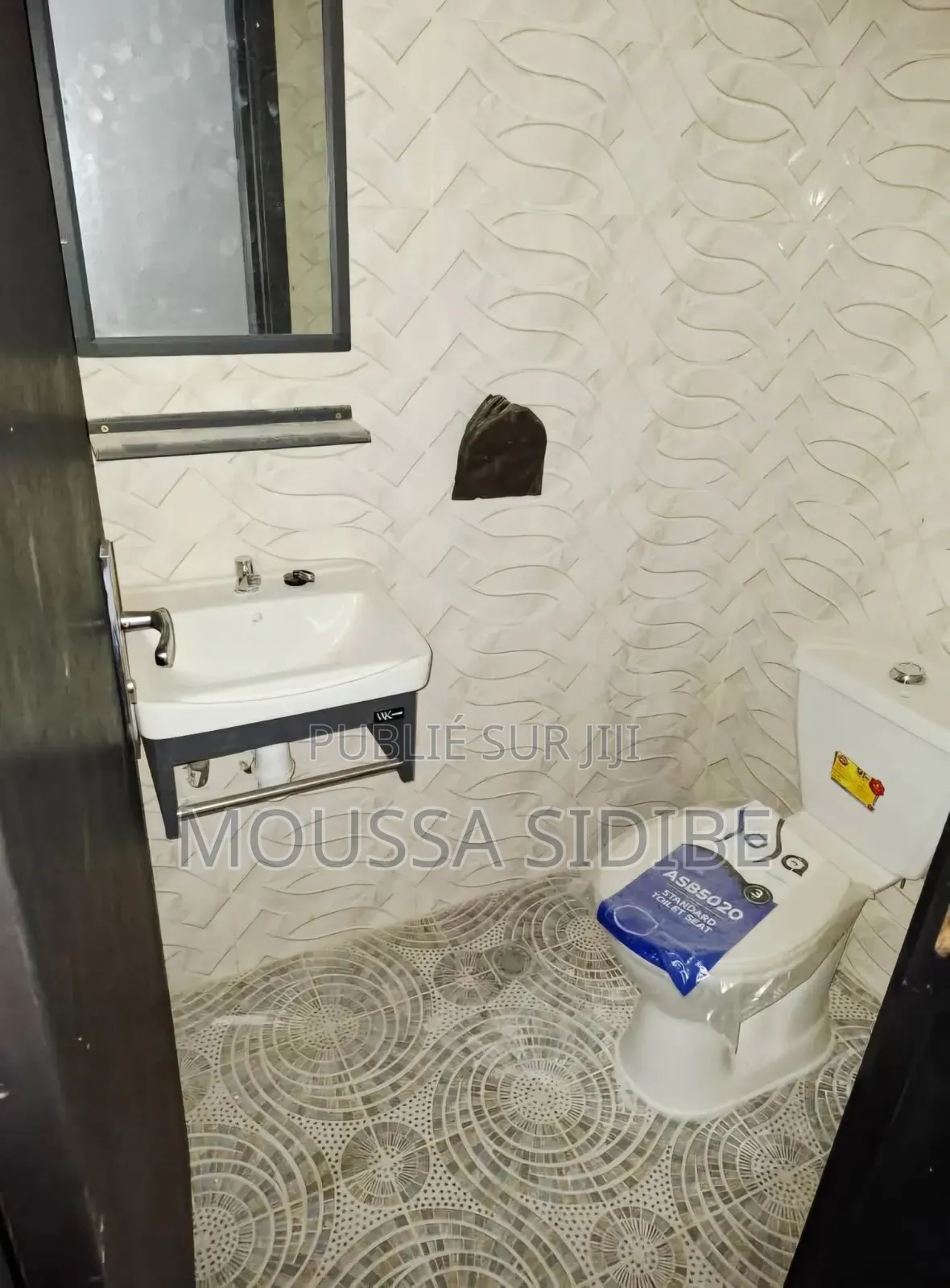 3chbre Appartement dans Lemuss Immo.Ci, Cocody à Louer