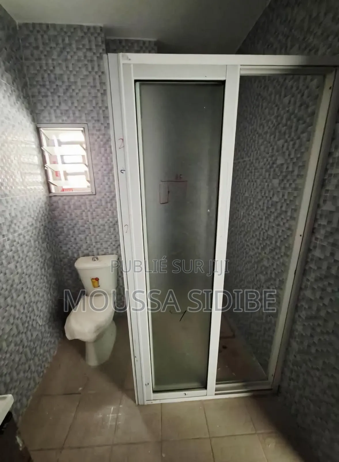 3chbre Appartement dans Lemuss Immo.Ci, Cocody à Louer