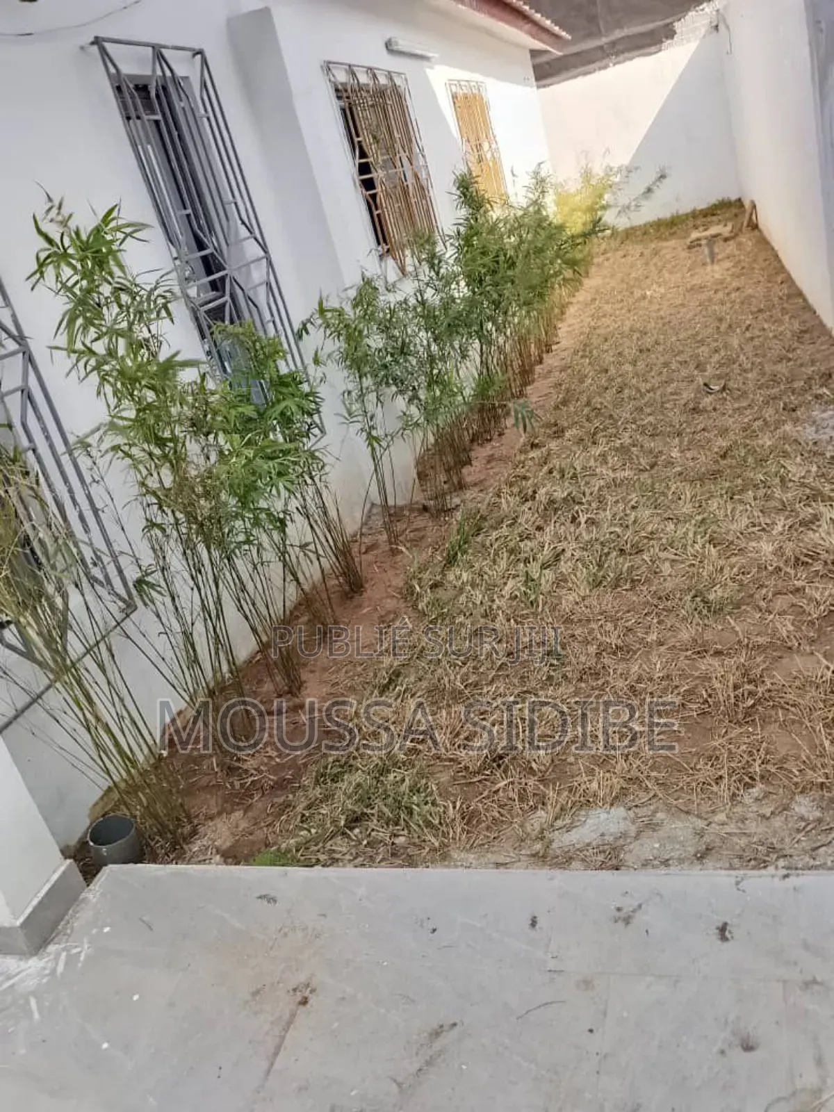 3chbre Villa dans Lemuss Immo.Ci, Cocody à Louer