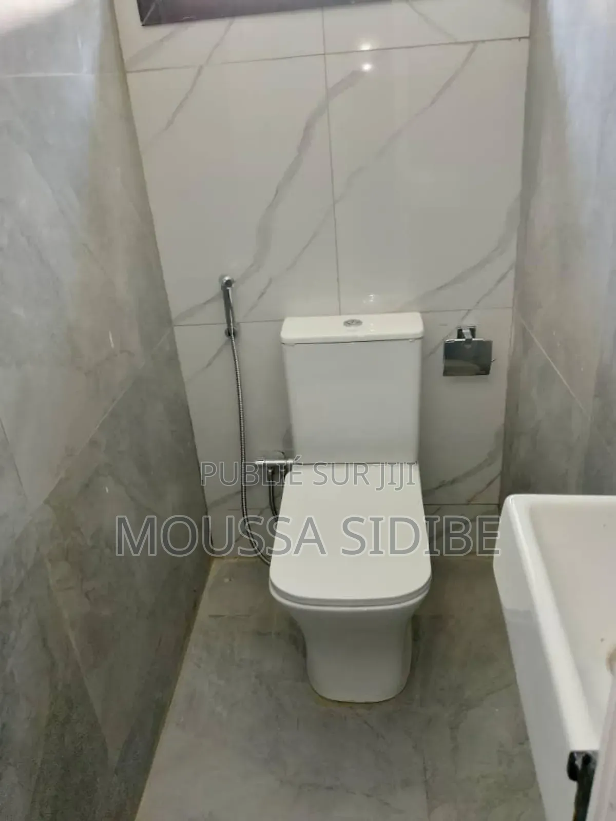 3chbre Villa dans Lemuss Immo.Ci, Cocody à Louer