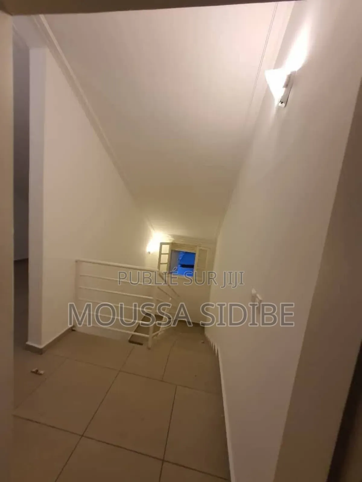 4chbre Duplex dans Lemuss Immo.Ci, Cocody à Louer