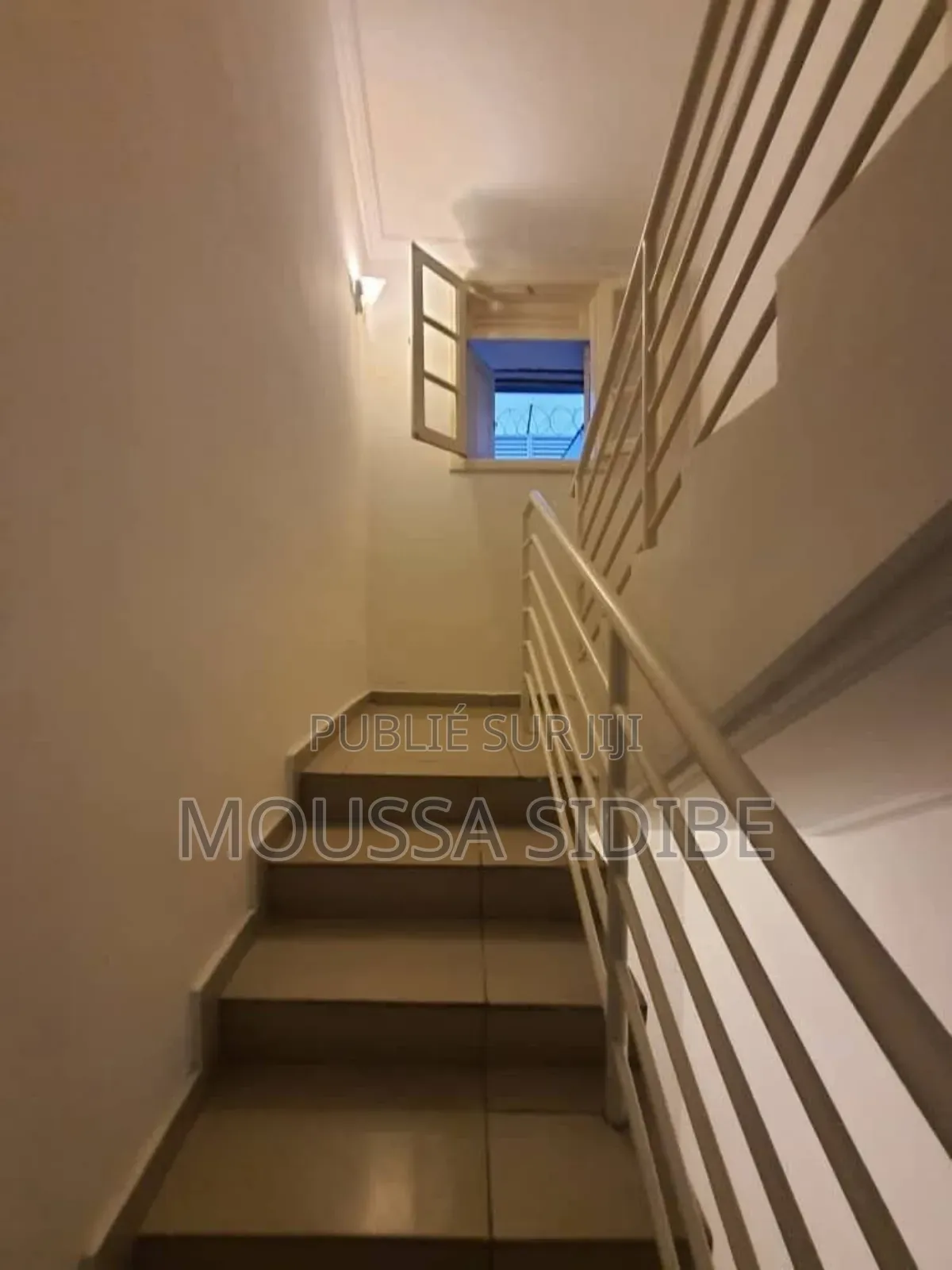 4chbre Duplex dans Lemuss Immo.Ci, Cocody à Louer