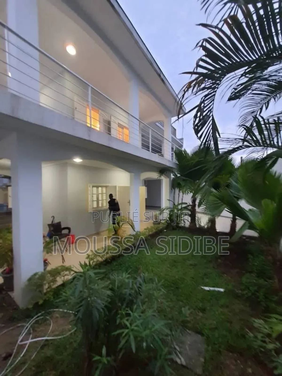 4chbre Duplex dans Lemuss Immo.Ci, Cocody à Louer