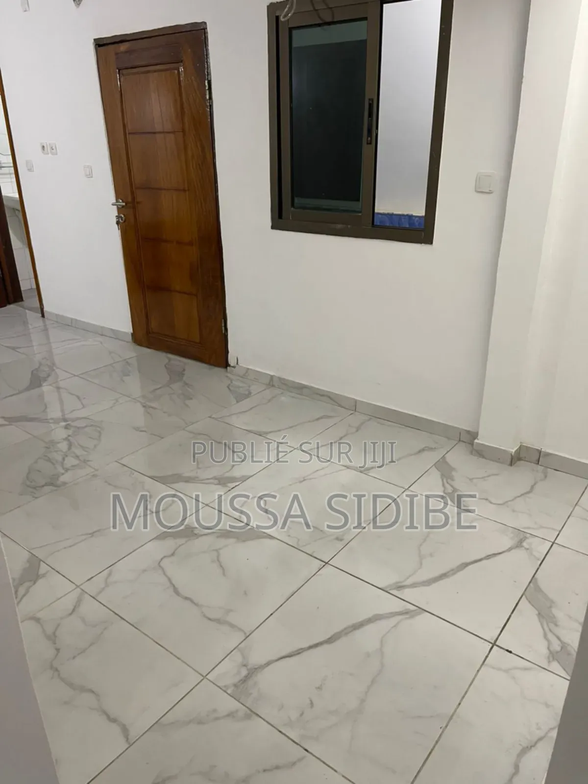 1chbre Appartement dans Lemuss Immo.Ci, Cocody à Louer