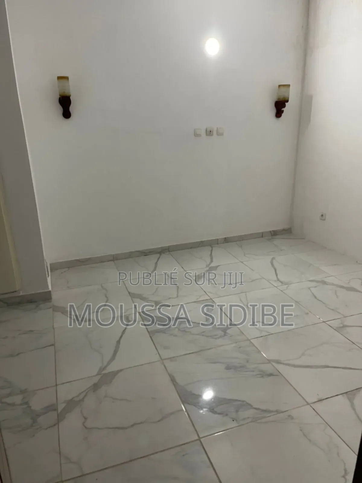 1chbre Appartement dans Lemuss Immo.Ci, Cocody à Louer