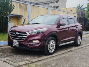 Photo - Hyundai Tucson Limited AWD 2018 Bourgogne