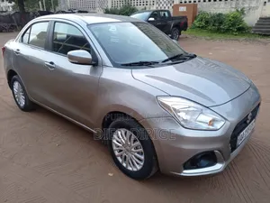 Suzuki Dzire 2024 Gris