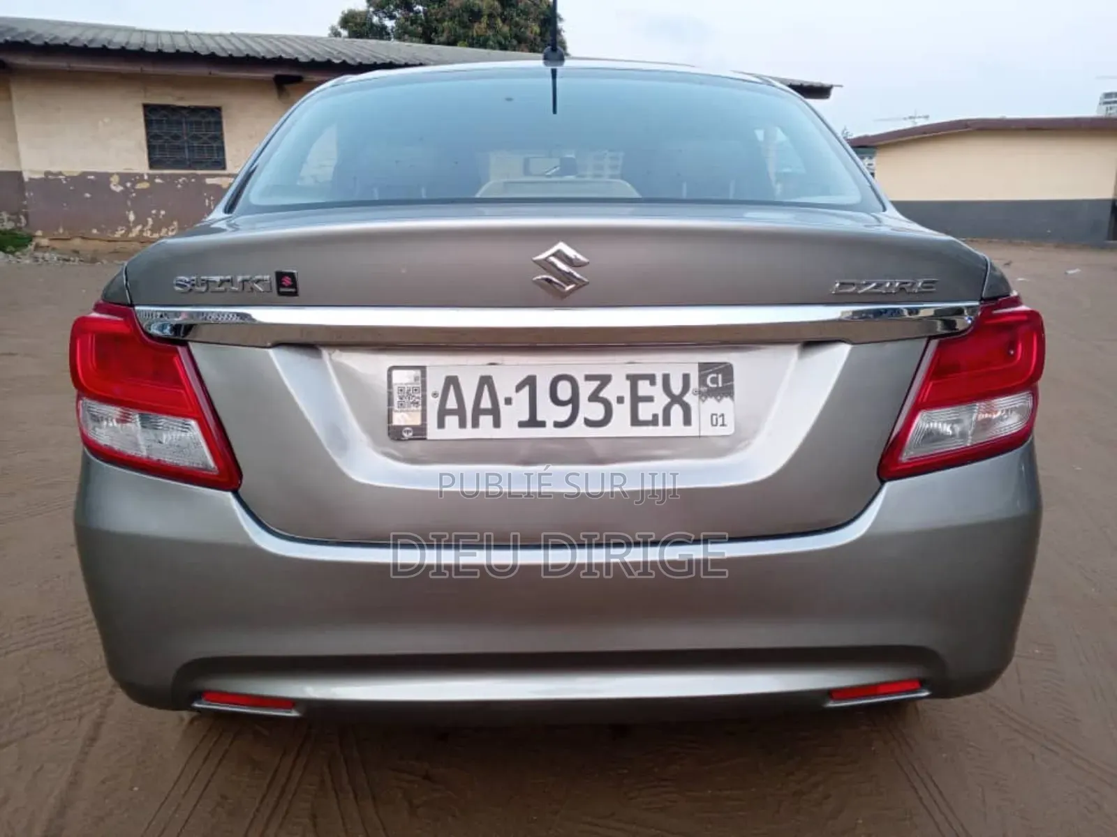 Suzuki Dzire 2024 Gris