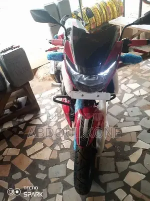 Neuf TVS Apache 180 RTR 2022 Rouge