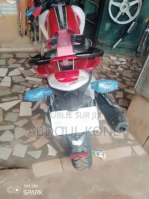 Neuf TVS Apache 180 RTR 2022 Rouge