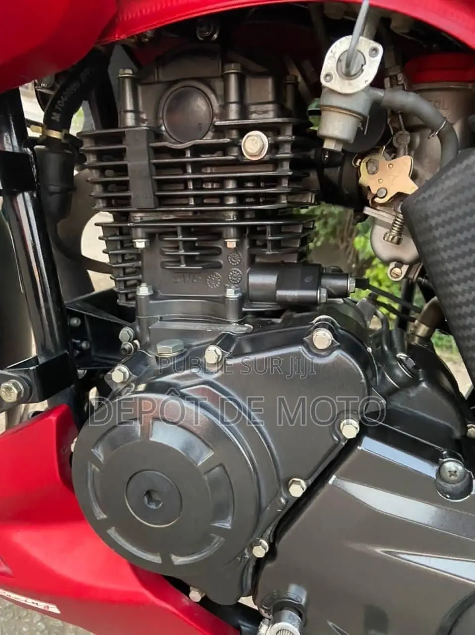 Neuf TVS Apache 180 RTR 2022 Rouge