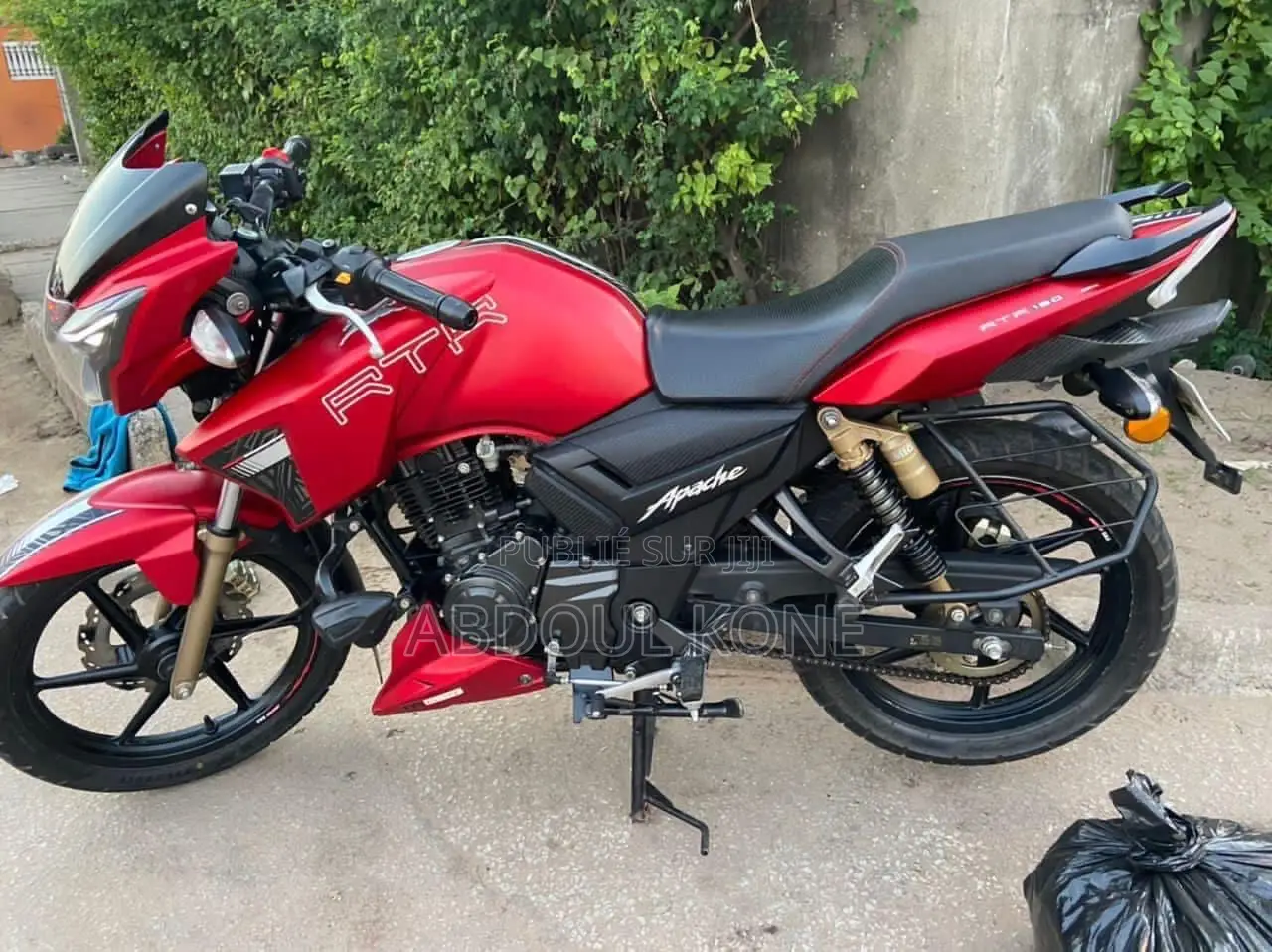 Neuf TVS Apache 180 RTR 2022 Rouge