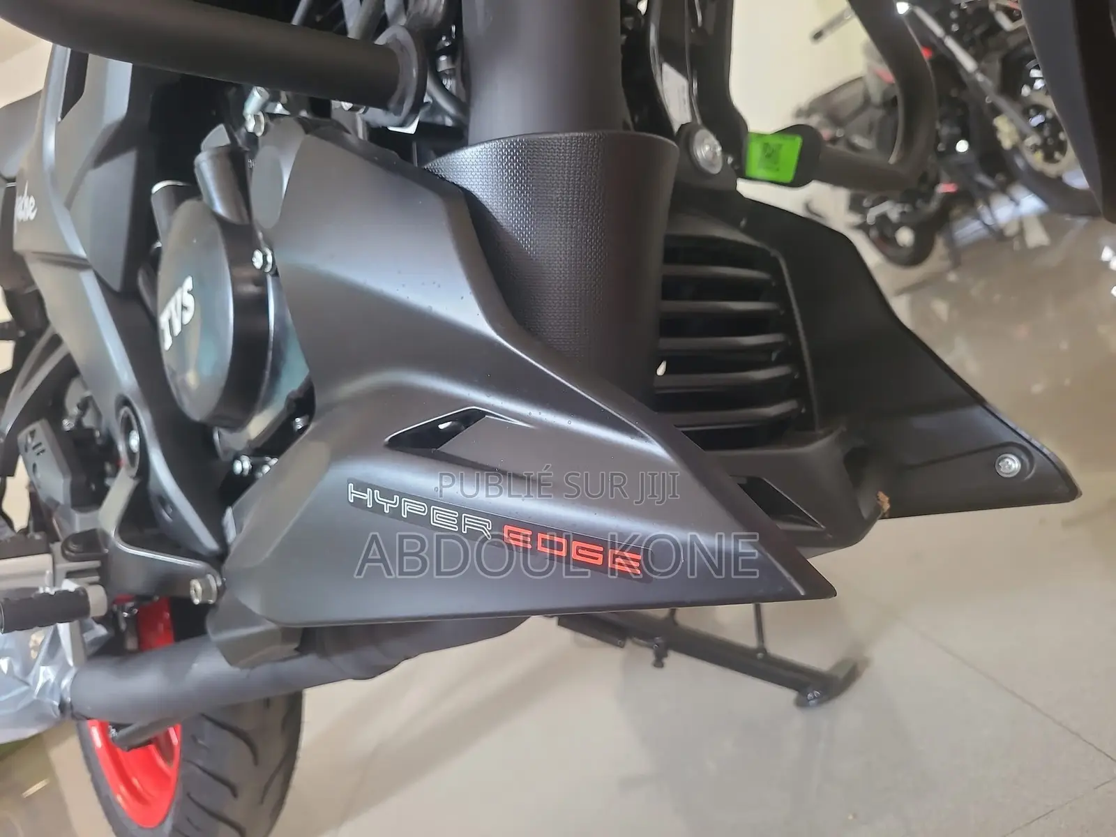 Neuf TVS Apache 160 4V 2025 Noir