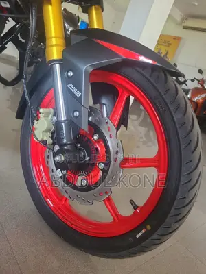 Neuf TVS Apache 160 4V 2025 Noir