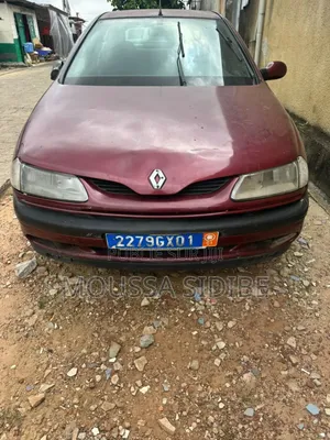 Photo - Renault Laguna II 1.6 Saloon 2000 Marron