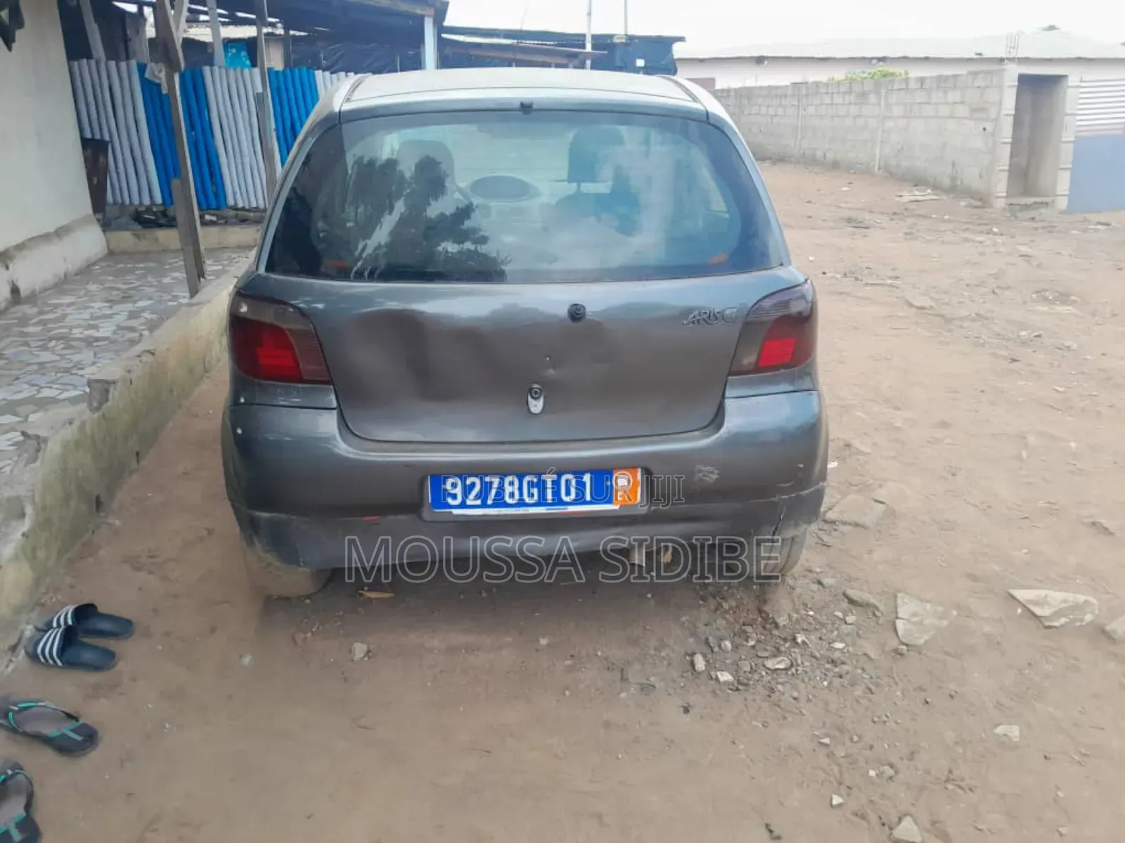 Toyota Yaris 2003 Gris